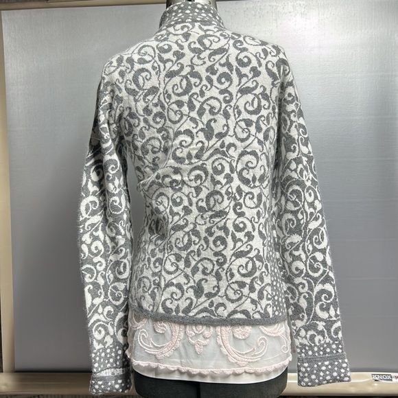 Icelandic design cardigan full front 2 way zipper angora soft grey and white. - Picture 2 of 13